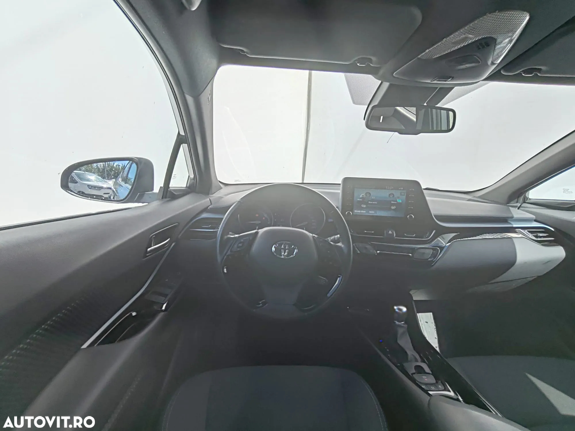 Toyota C-HR 1.8 HSD 122 CP 4x2 CVT C-ult Style - 12