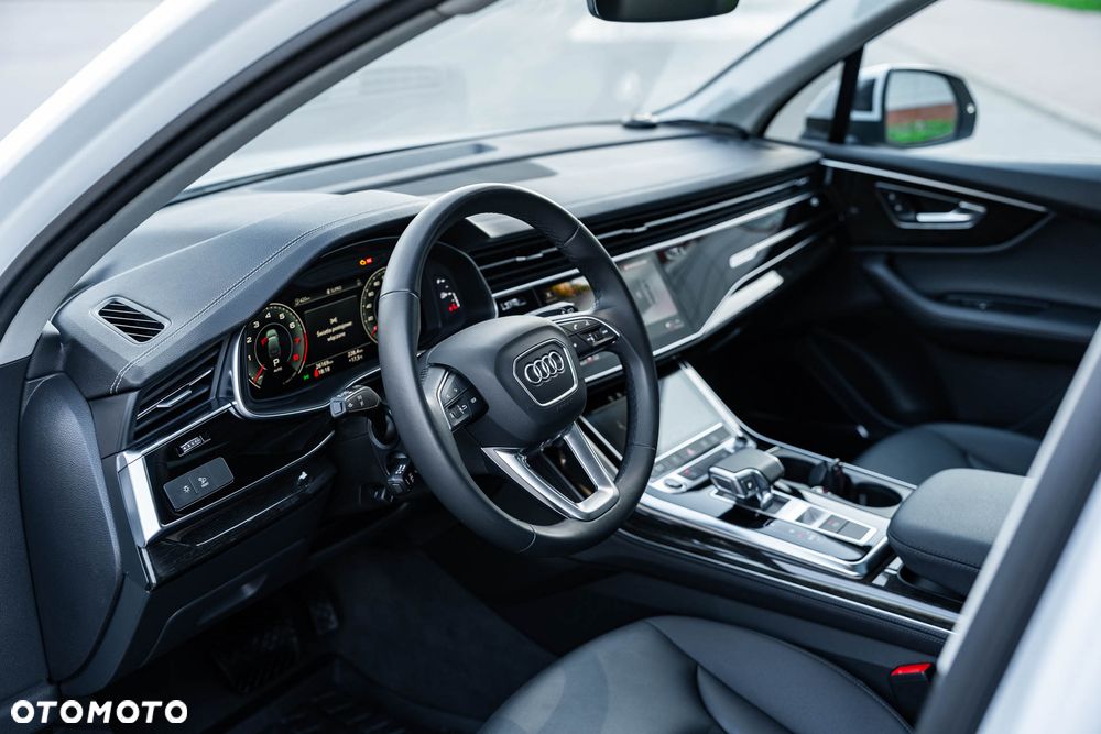 Audi Q7 - 17