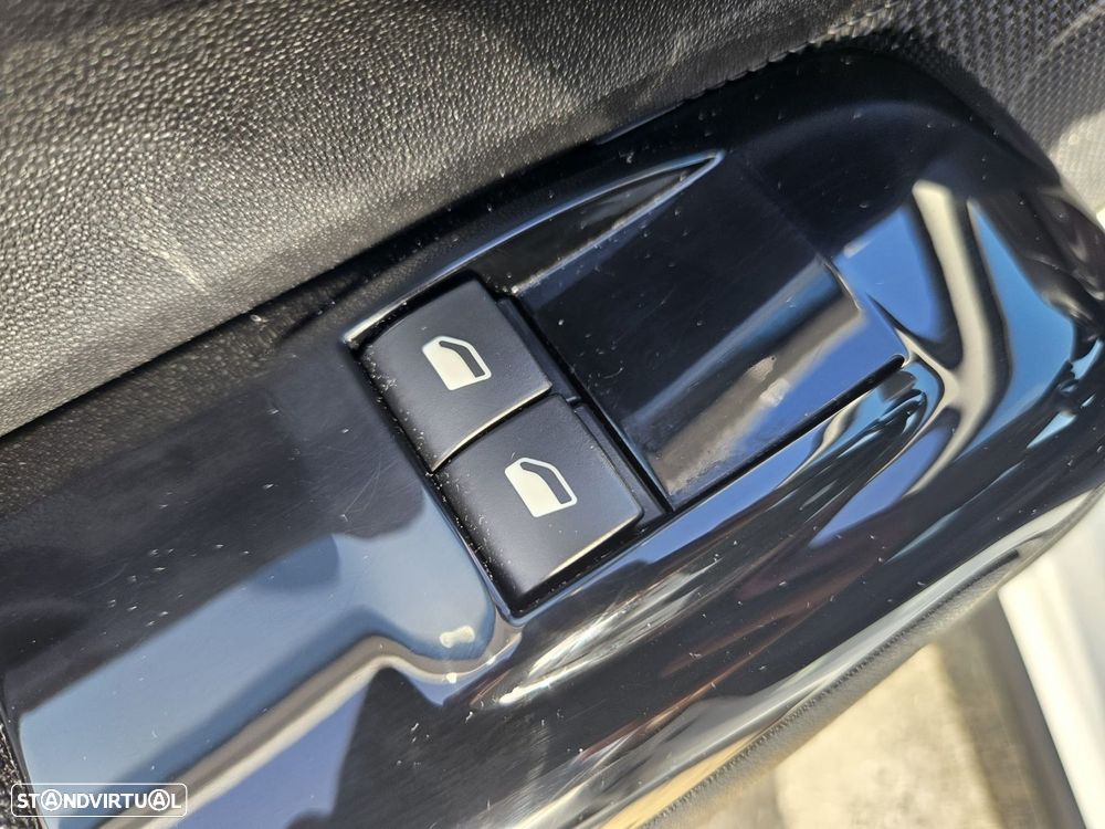 Citroën C3 1.2 PureTech Shine - 46