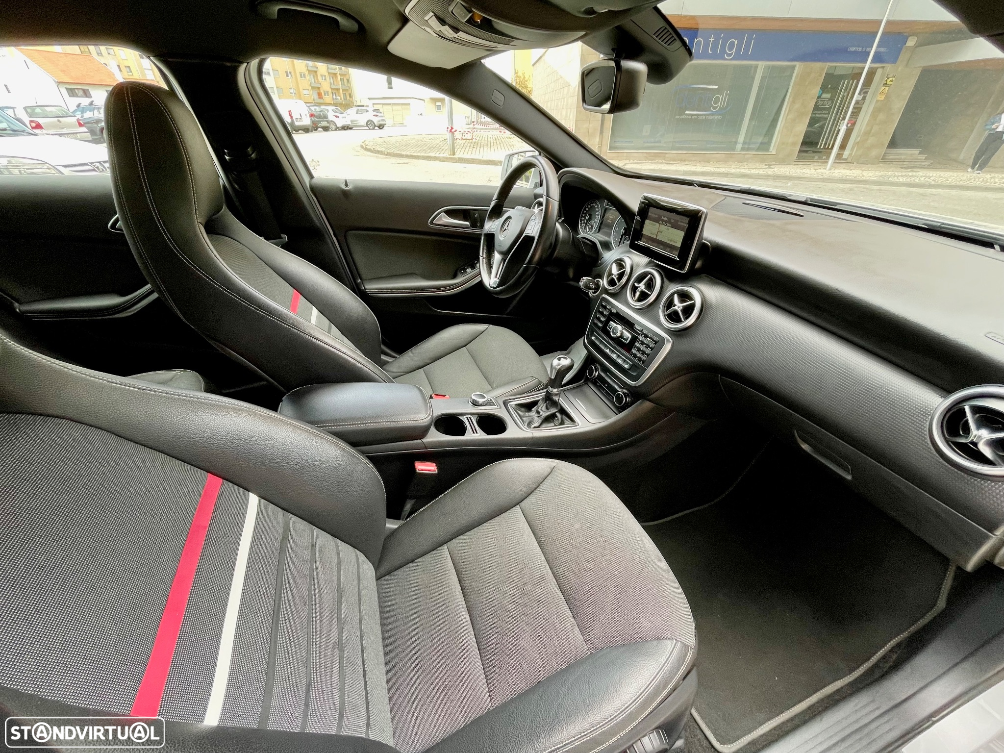 Mercedes-Benz A 180 - 10