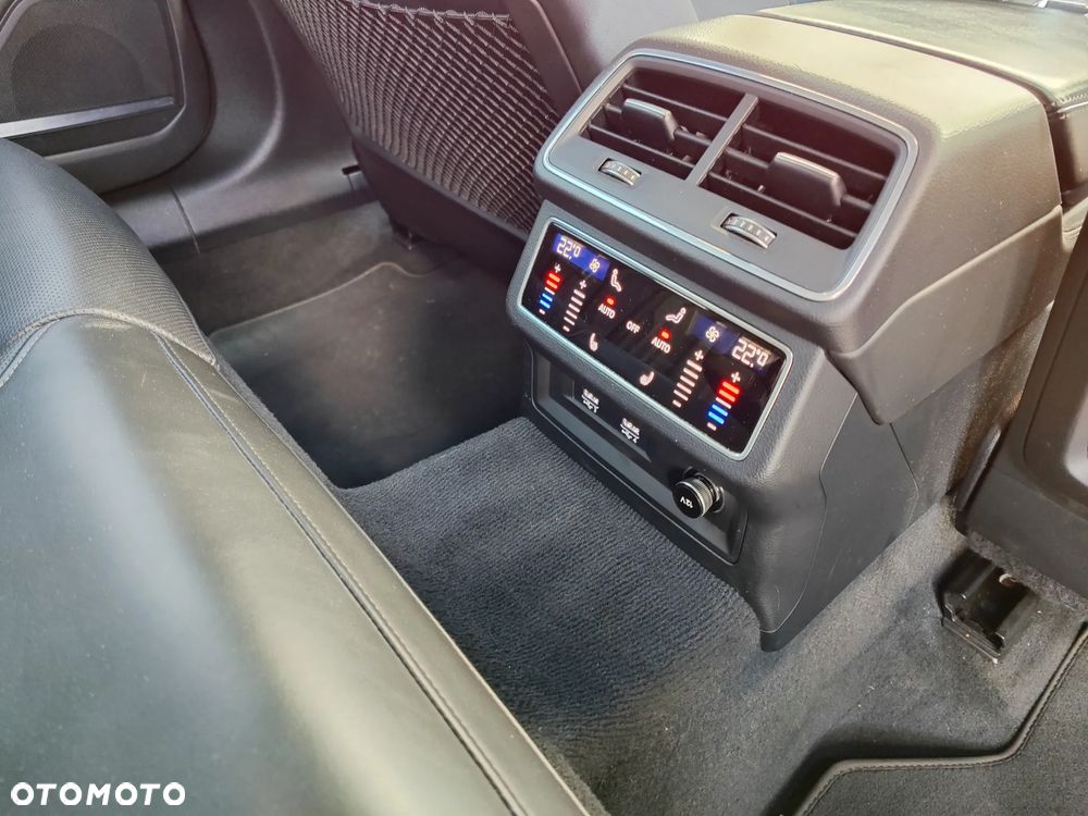 Audi A6 Allroad - 16