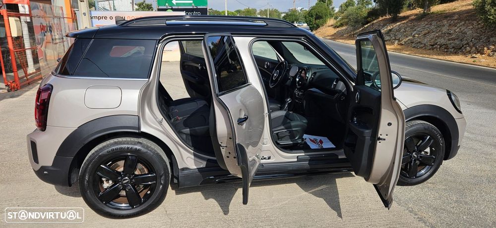MINI Countryman Cooper SE ALL4 Auto - 2