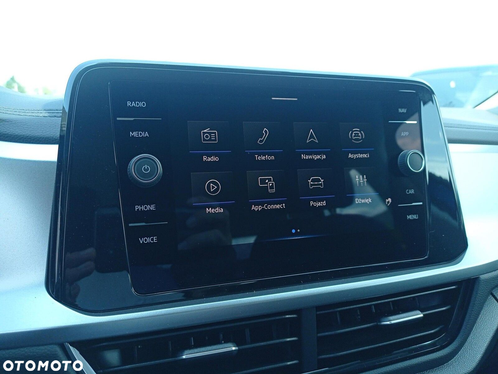 Volkswagen T-Roc - 33