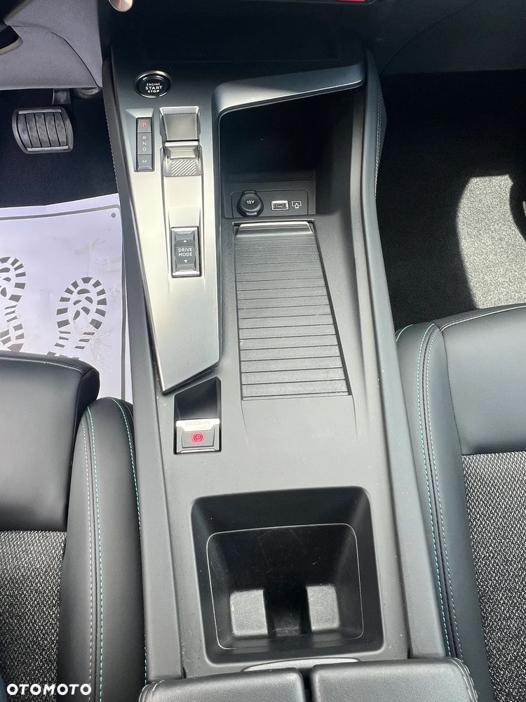Peugeot 308 - 23