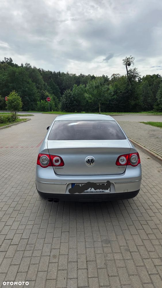 Volkswagen Passat 2.0 TDI Comfortline - 3