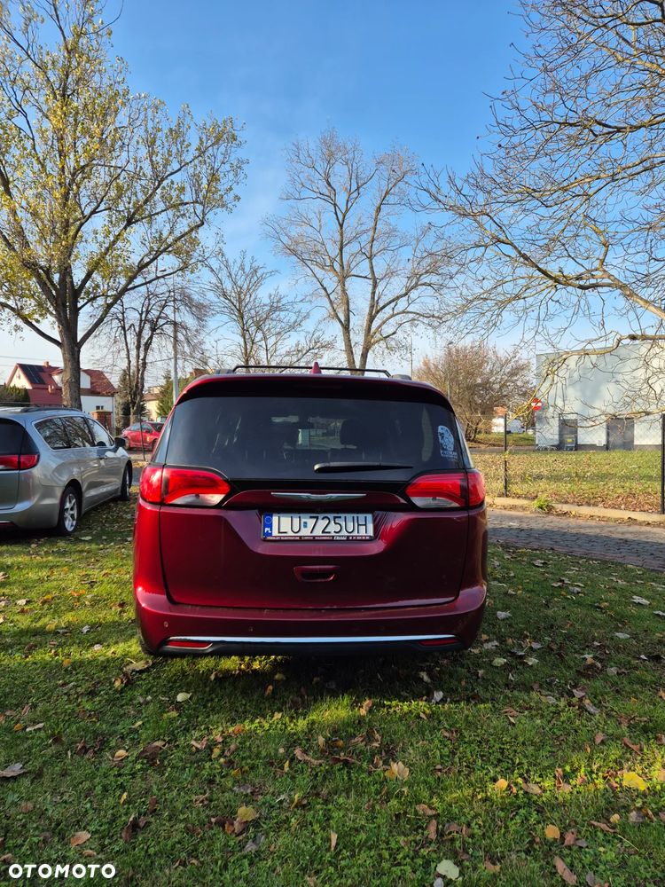 Chrysler Pacifica - 5