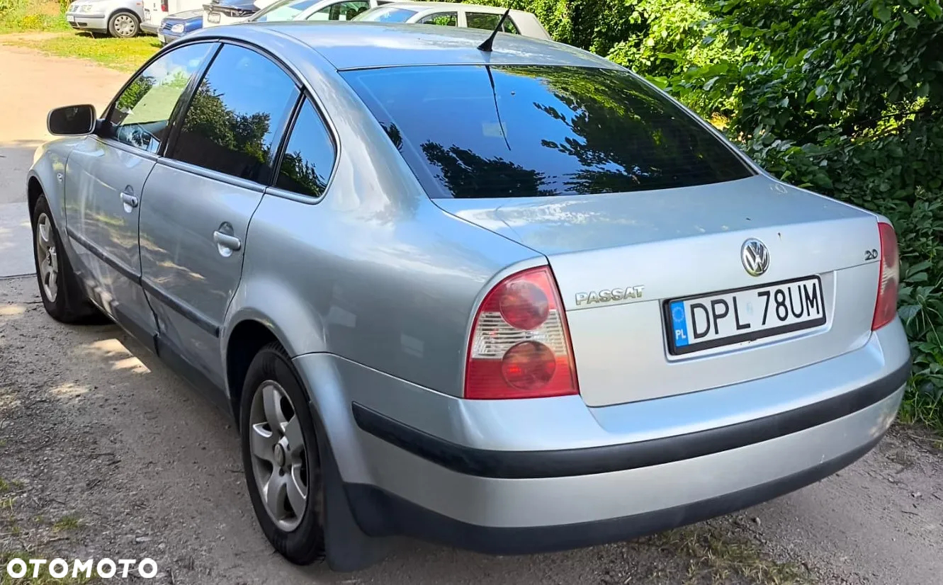 Volkswagen Passat 2.0 Comfortline - 5