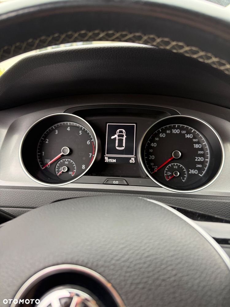 Volkswagen Golf 1.4 TSI BMT Comfortline - 17