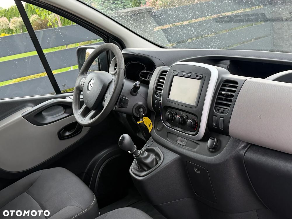 Renault TRAFIC - 10