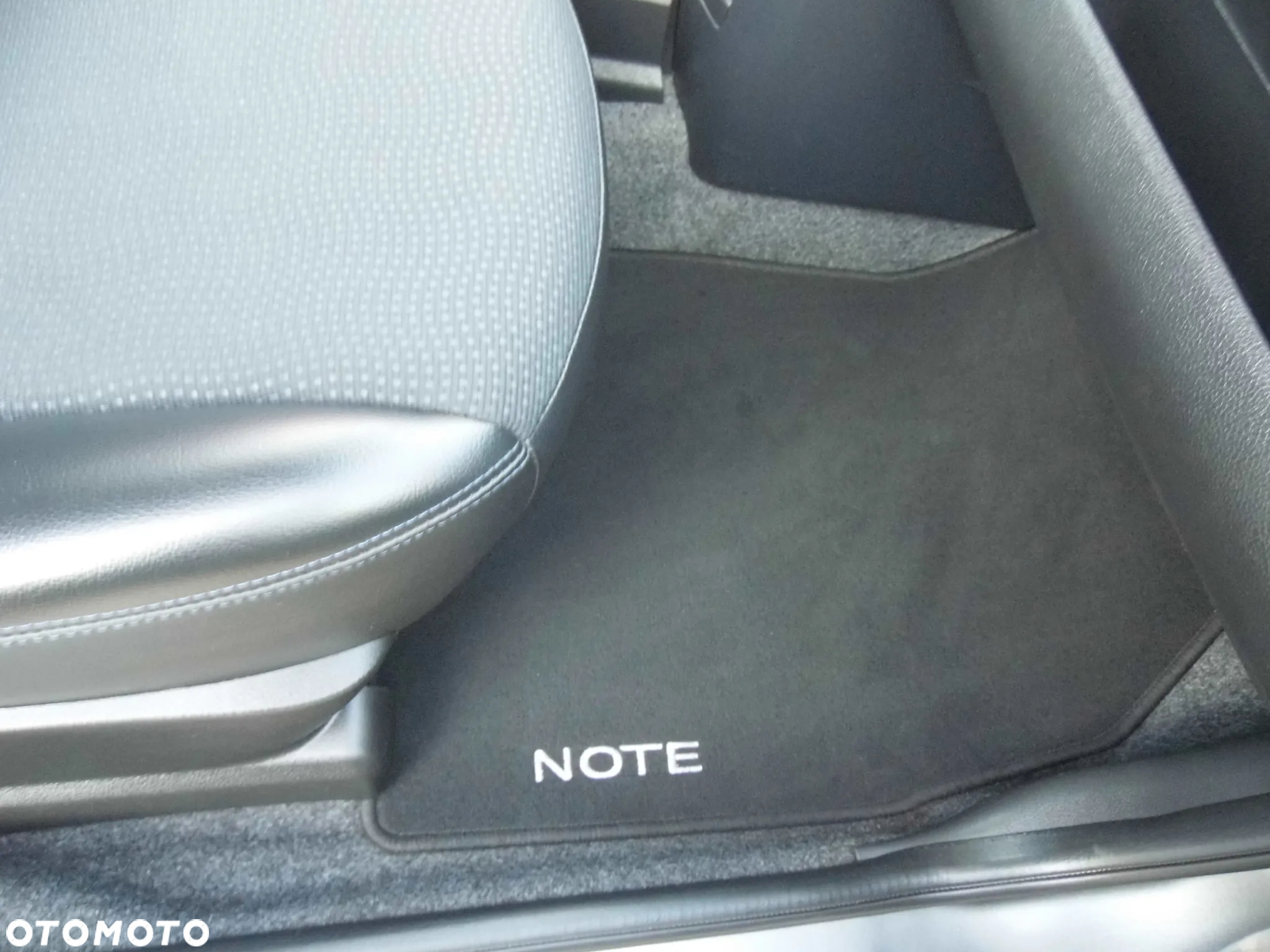 Nissan Note 1.4 Acenta EU5 - 38