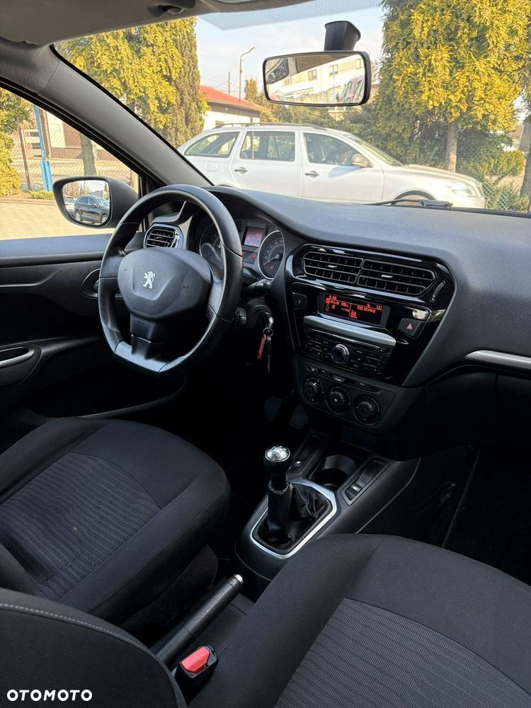 Peugeot 301 - 9