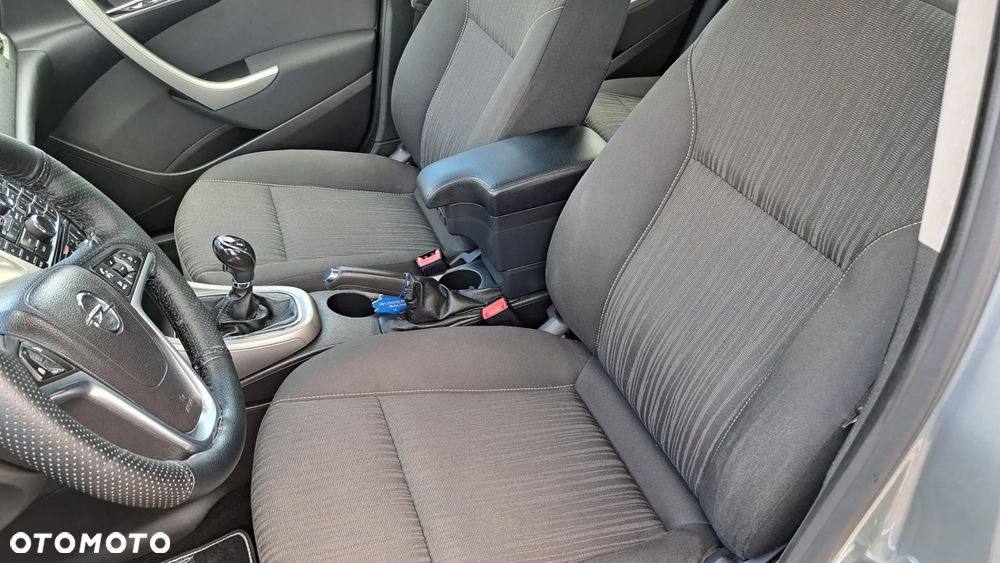 Opel Astra 1.4 T Cosmo - 9