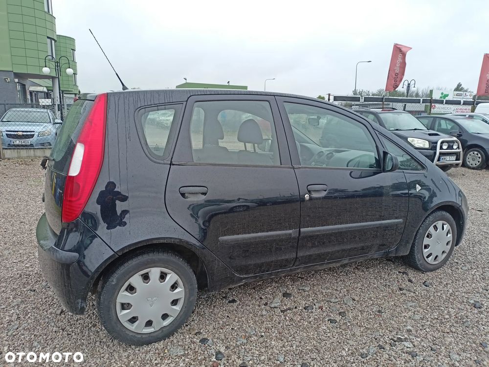Mitsubishi Colt - 4