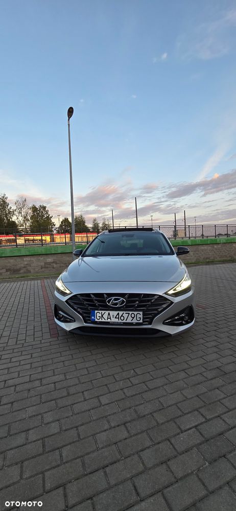 Hyundai i30 1.6 CRDI DCT Intro - 12
