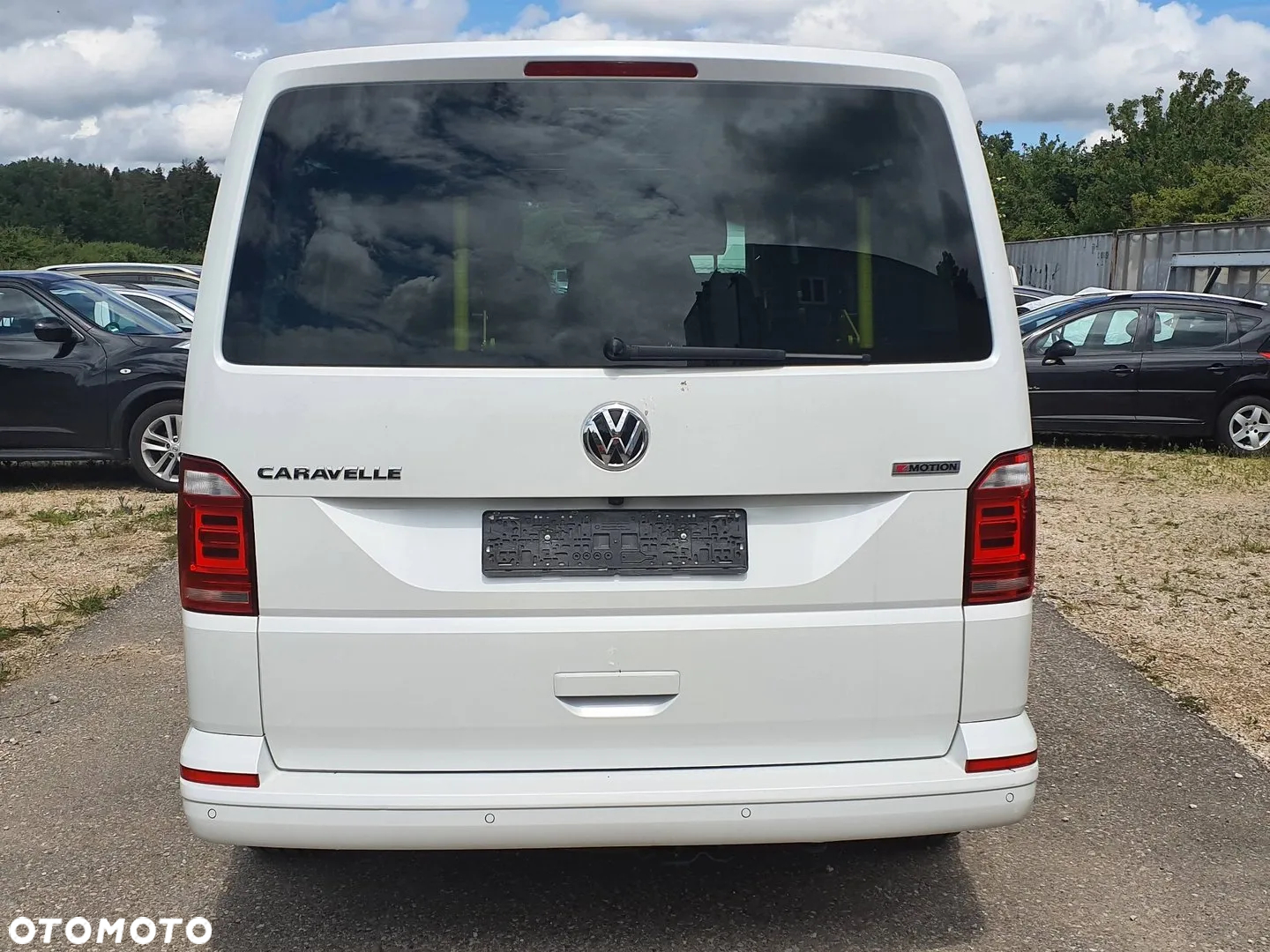 Volkswagen Caravelle 2.0 TDI L2 Comfortline 4Motion DSG - 5