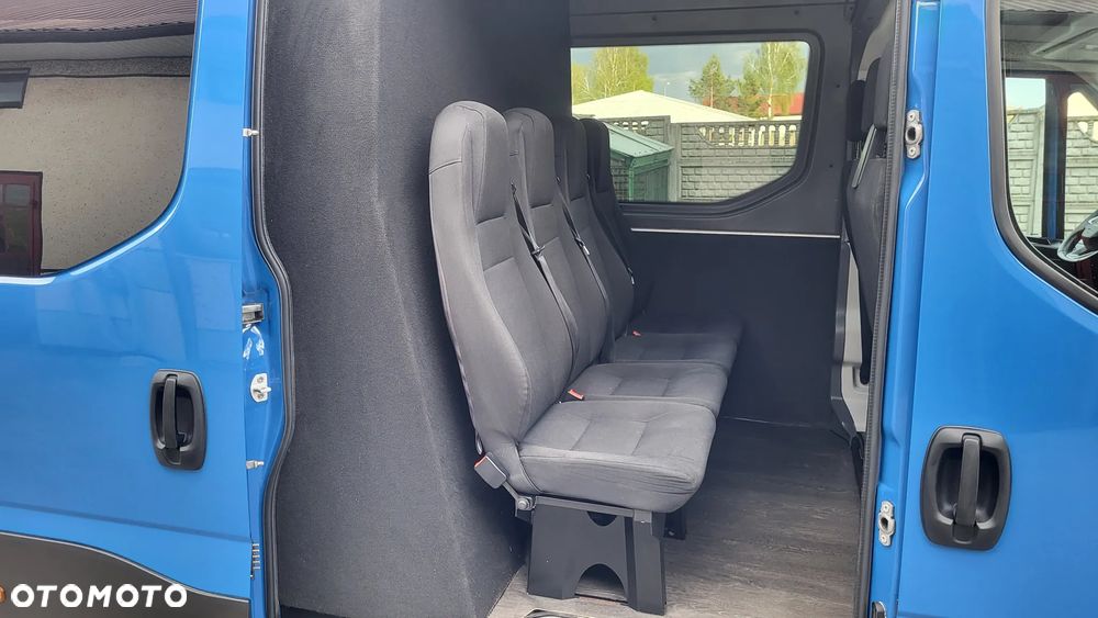 Iveco Daily 35S180 / doka / auto brygadowe / 7 osobowe / - 22