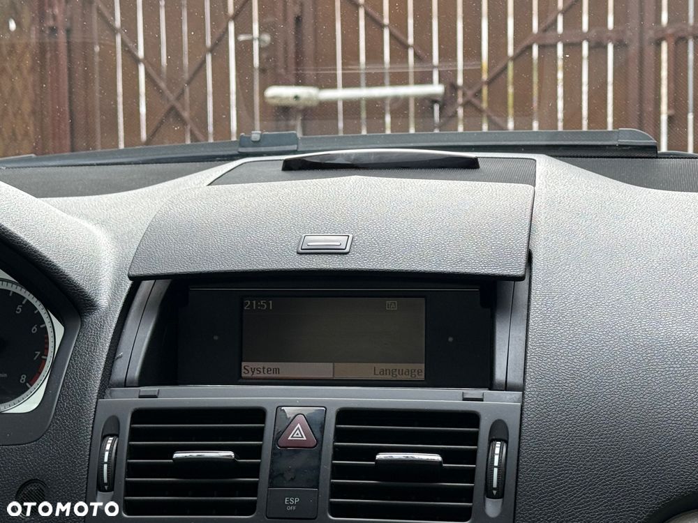 Mercedes-Benz Klasa C 180 T Kompressor Automatik BlueEFFICIENCY Avantgarde - 20