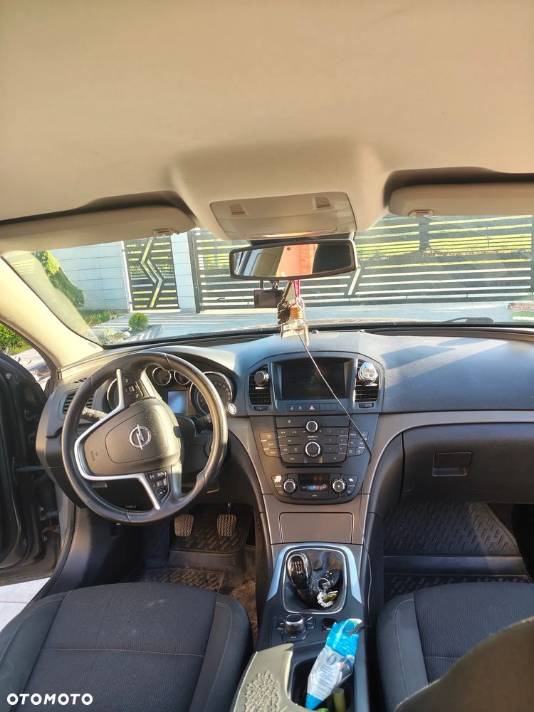 Opel Insignia - 15