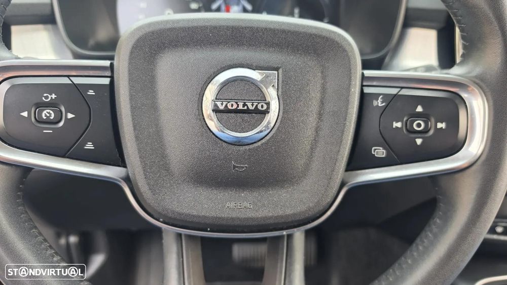 Volvo XC 40 1.5 T5 PHEV Momentum Plus - 10