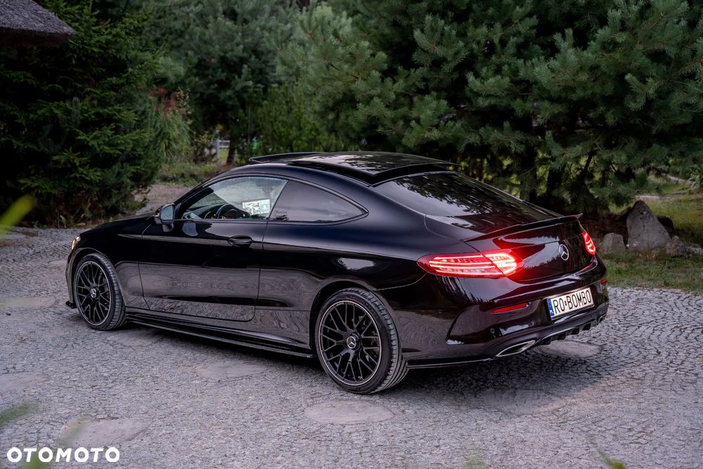 Mercedes-Benz Klasa C 200 4-Matic 9G-TRONIC - 12