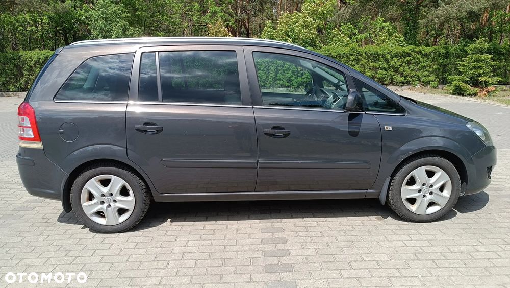 Opel Zafira 1.8 - 4