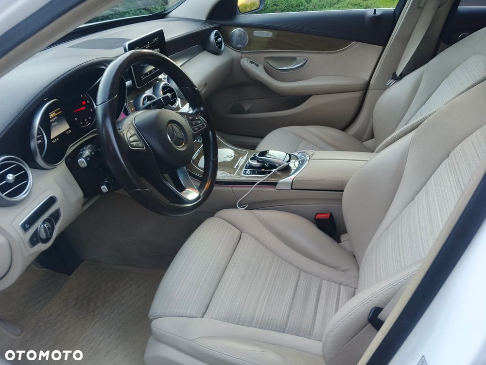 Mercedes-Benz Klasa C 200 (BlueTEC) d 7G-TRONIC - 26
