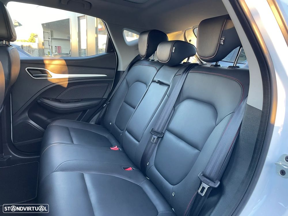 MG ZS Maximal Luxury - 17