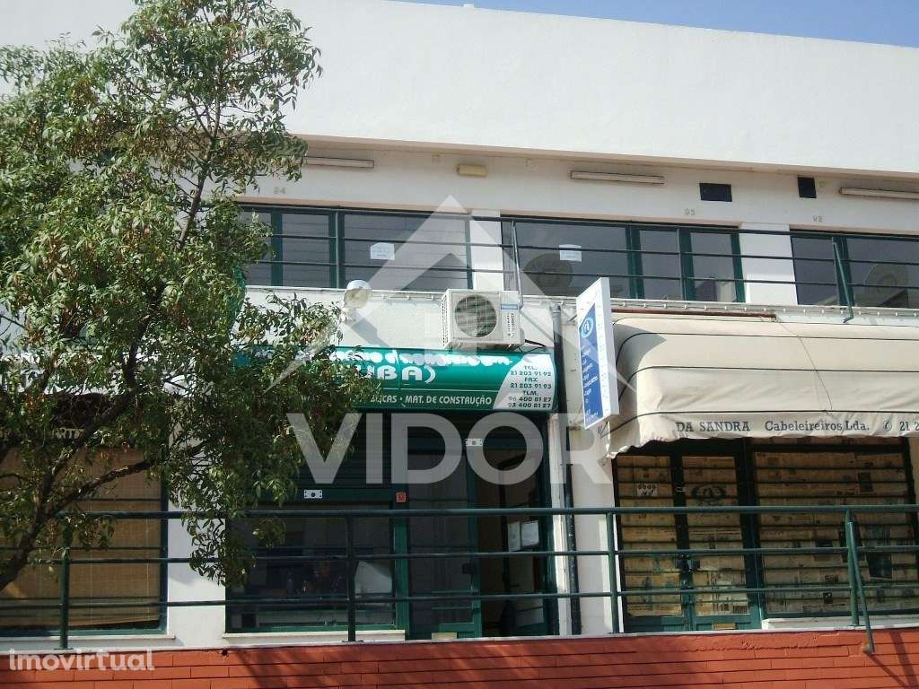 Loja com 25m2 no Mercado Municipal da Baixa da Banheira - Grande imagem: 2/6