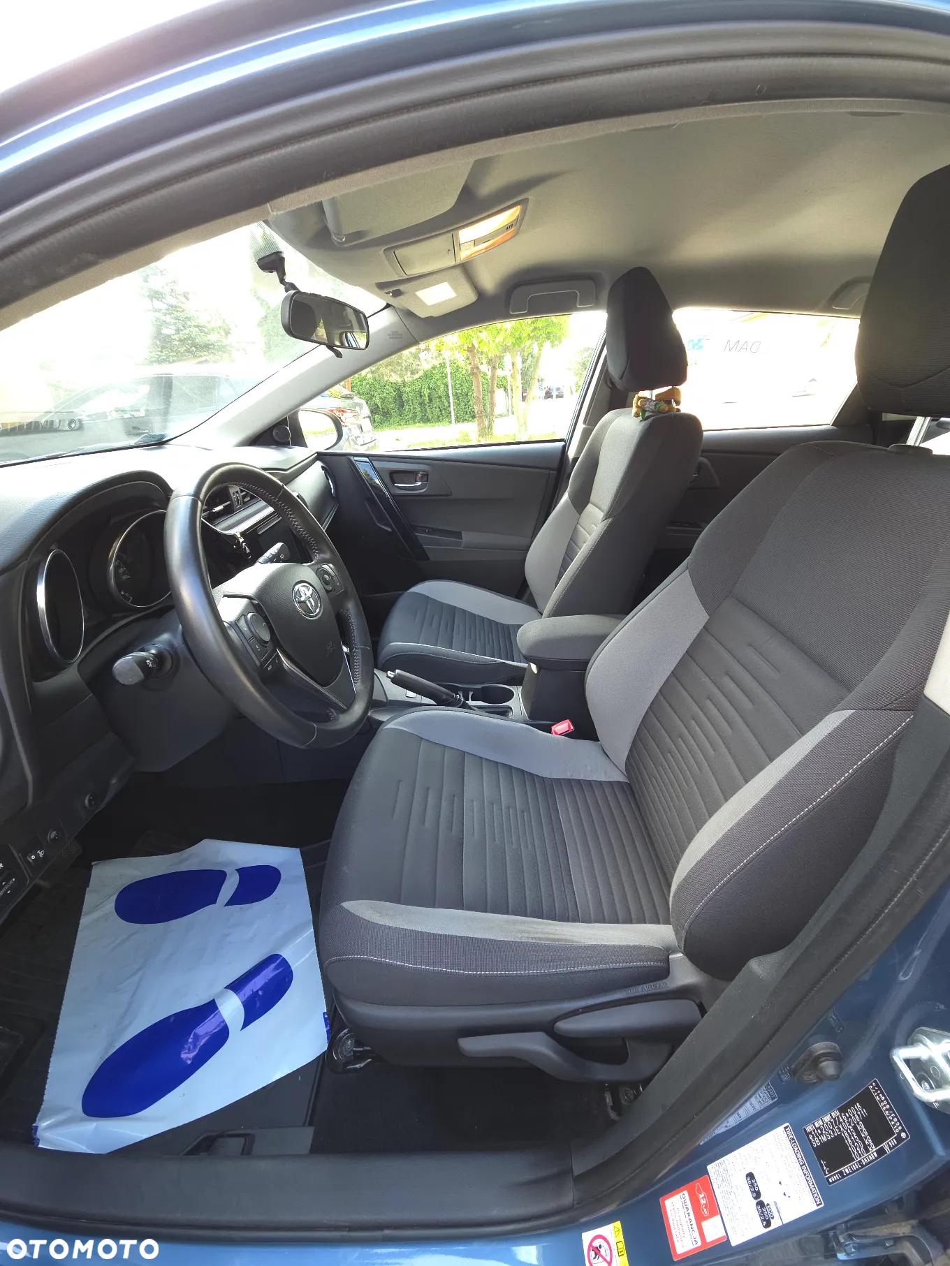 Toyota Auris Hybrid 135 Premium - 9