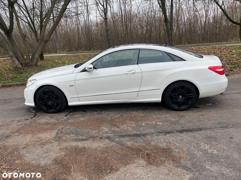 Mercedes-Benz Klasa E - 16