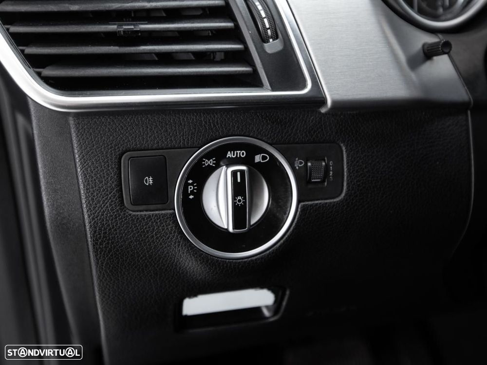 Mercedes-Benz ML 250 - 16