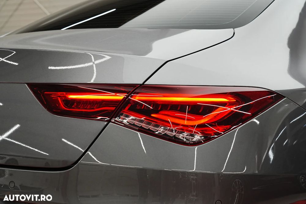 Mercedes-Benz CLA 180 7G-DCT AMG Line - 21