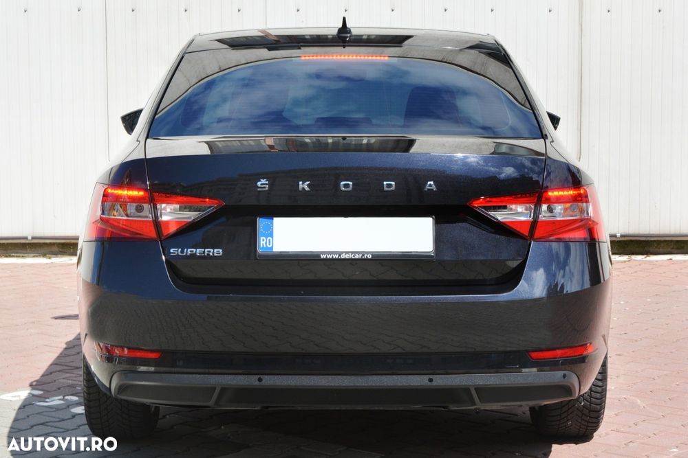 Skoda Superb 2.0 TDI DSG Ambition - 12