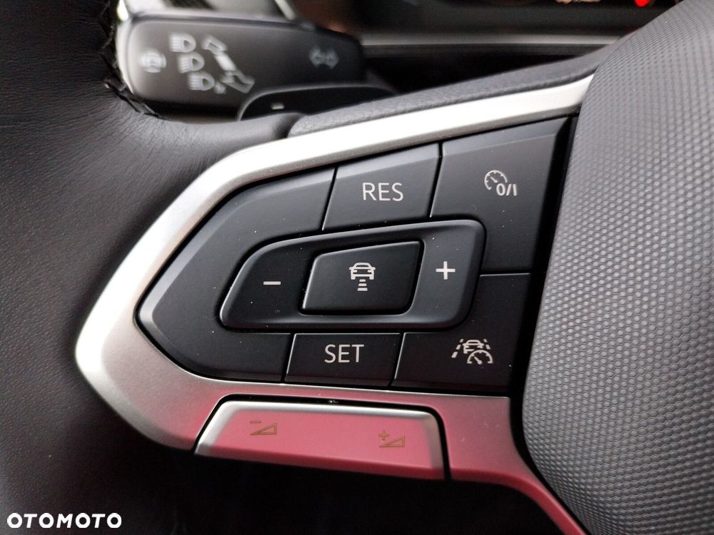 Volkswagen T-Cross - 16