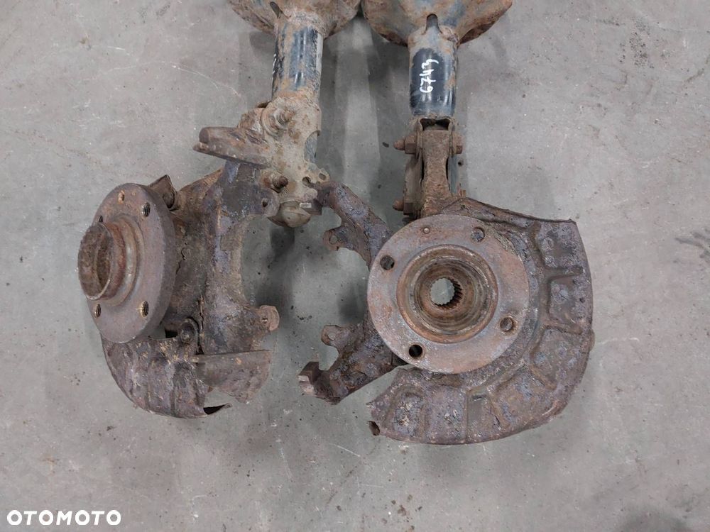 AMORTYZATOR SPRĘŻYNA ZWROTNICA LEWY PRZÓD + PRAWY PRZÓD GOLF III 1.6 8V - 4