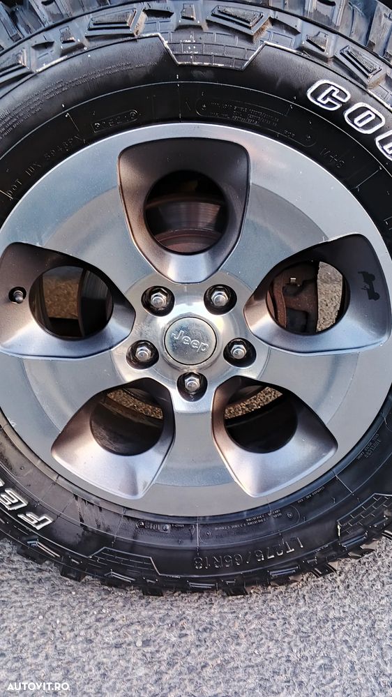 Jeep Wrangler 2.8 CRD AT Sahara - 13