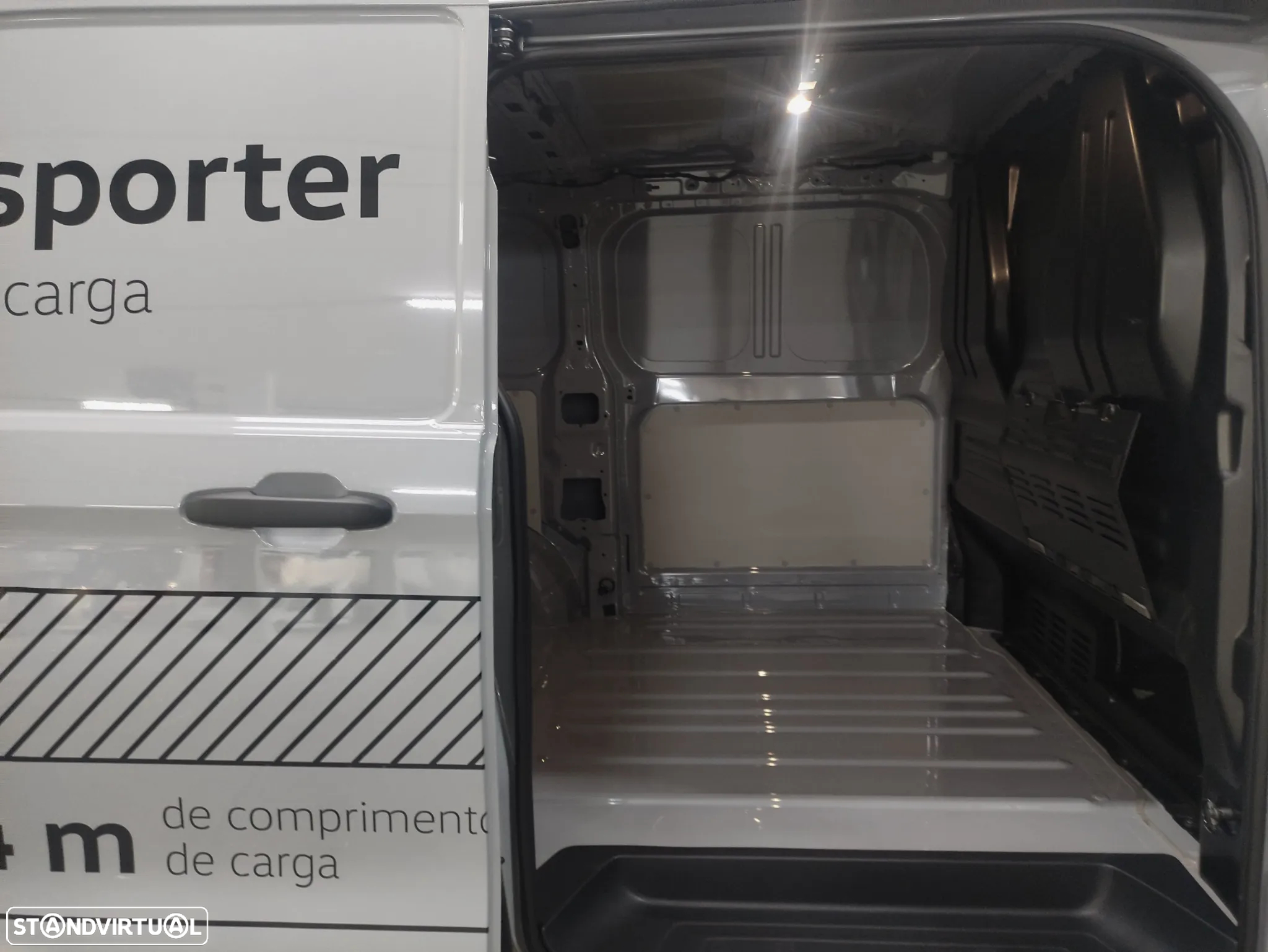 VW Transporter 2.0 TDI L1H1 - 10