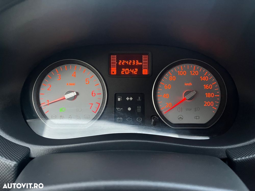 Dacia Logan - 15