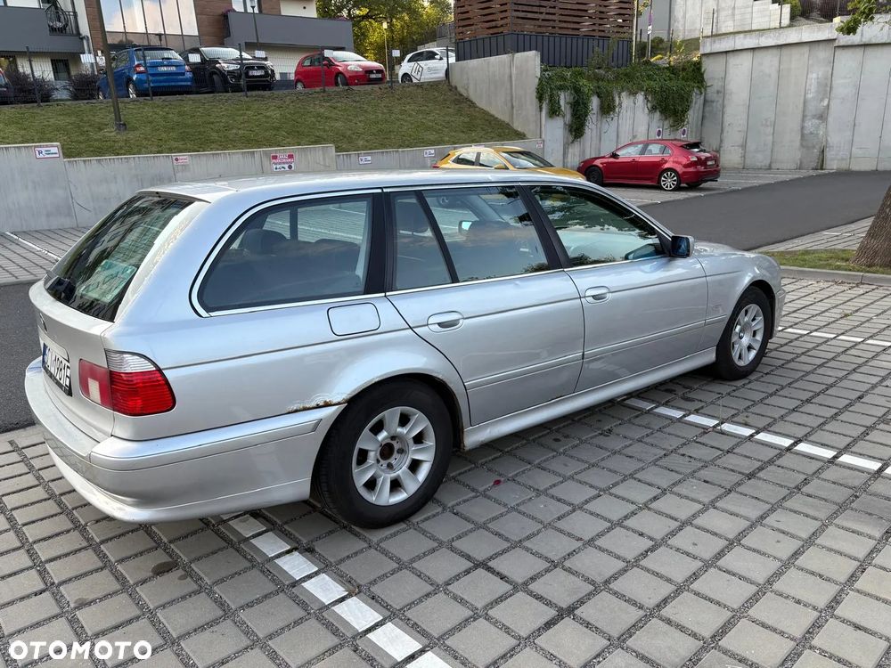 BMW Seria 5 520i - 9