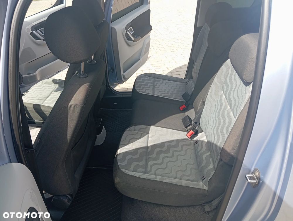 Skoda Roomster 1.6 16V Scout PLUS EDITION - 18
