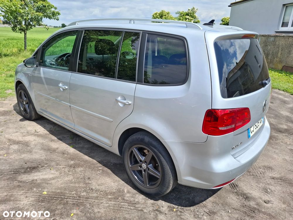 Volkswagen Touran - 7