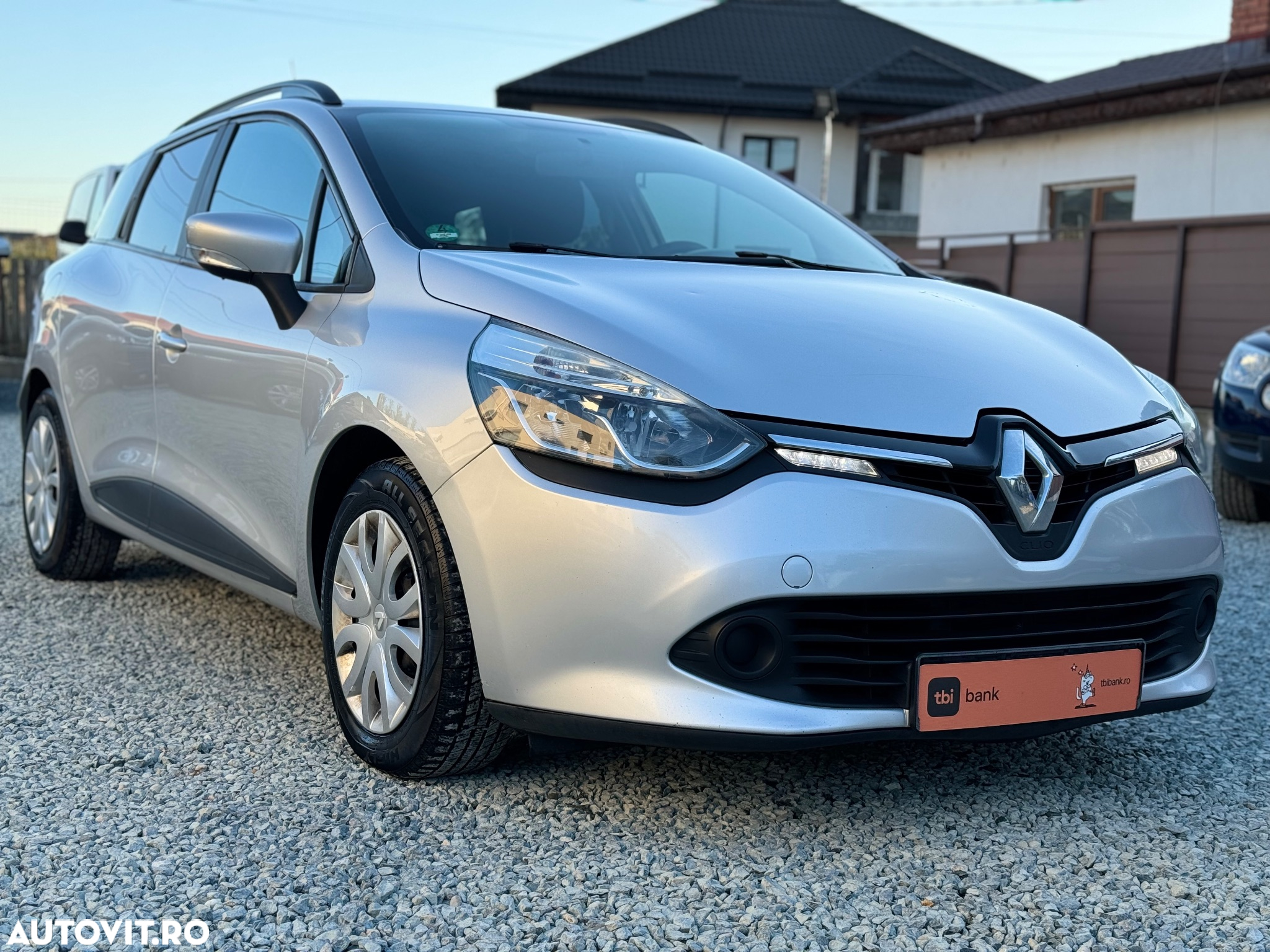 Renault Clio (Energy) dCi 90 Bose Edition - 24