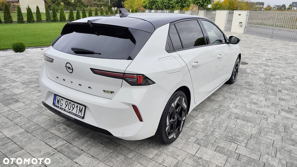Opel Astra 1.6 T Plug-in Hybrid GSe - 5