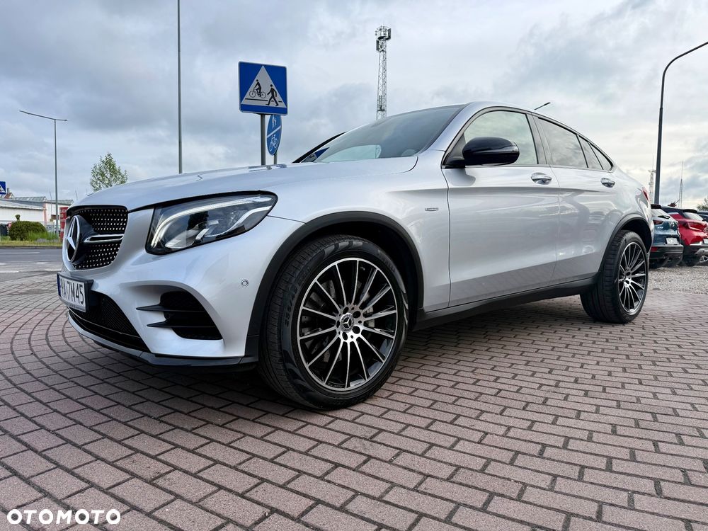 Mercedes-Benz GLC 220 d 4Matic 9G-TRONIC AMG Line - 33
