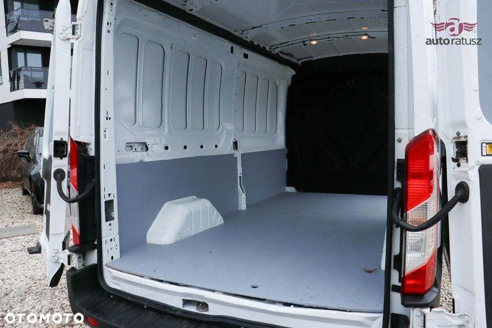 Ford Transit - 11