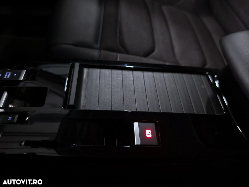 Citroën C4X 1.2 PureTech 130 S&S EAT8 Feel Pack - 19