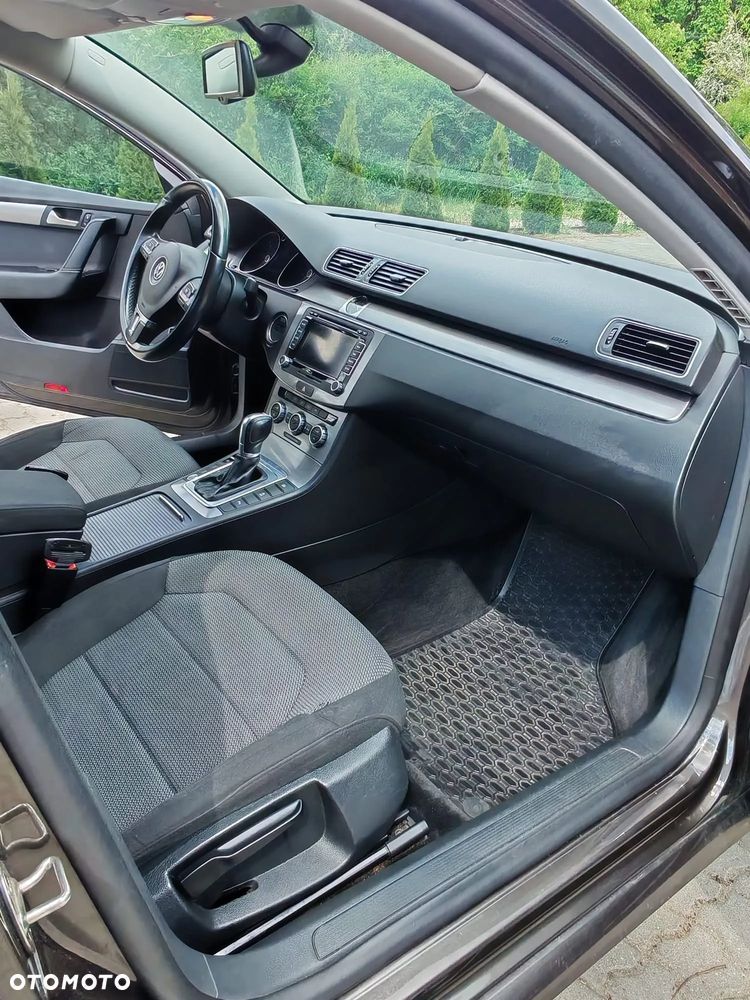 Volkswagen Passat 2.0 TDI Comfortline R-Style DSG - 3