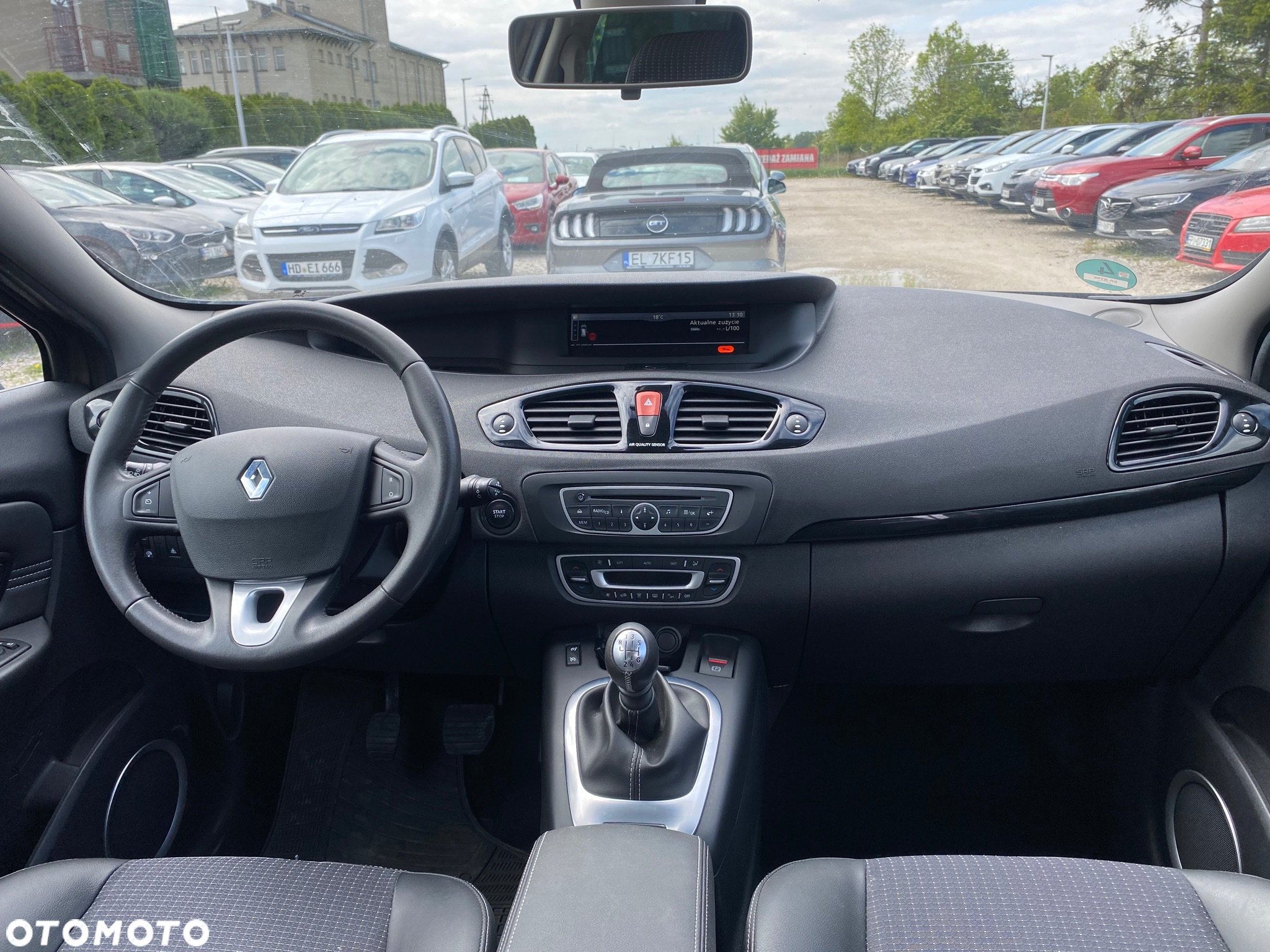 Renault Scenic 1.6 16V 110 TomTom Edition - 24