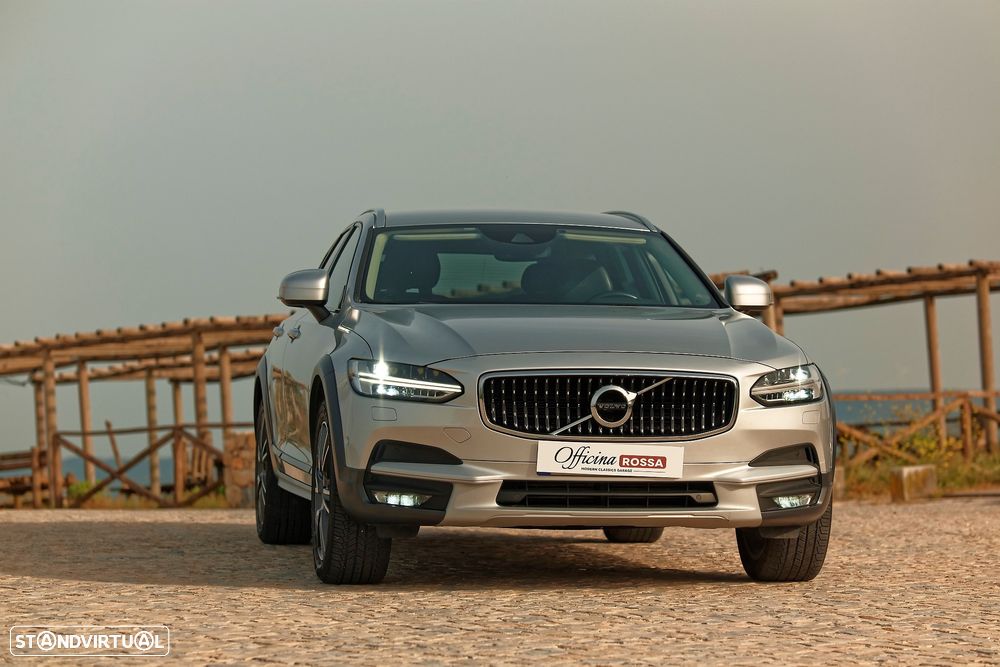 Volvo V90 Cross Country D5 AWD Geartronic Pro - 1