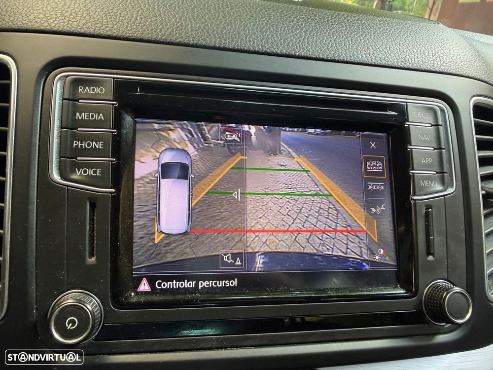 VW Sharan 2.0 TDI Conforline DSG - 9